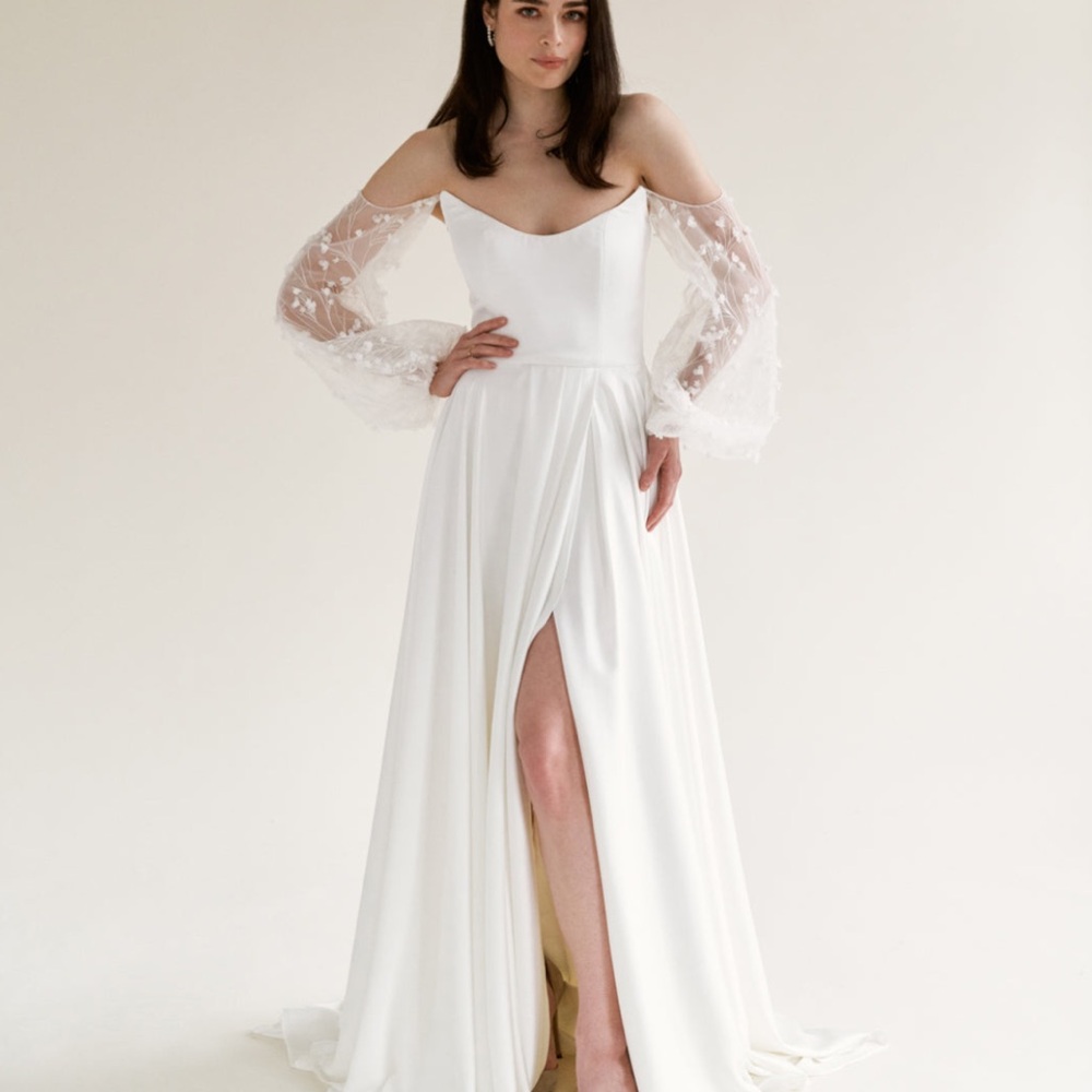 Truvelle Pandora Wedding Dress